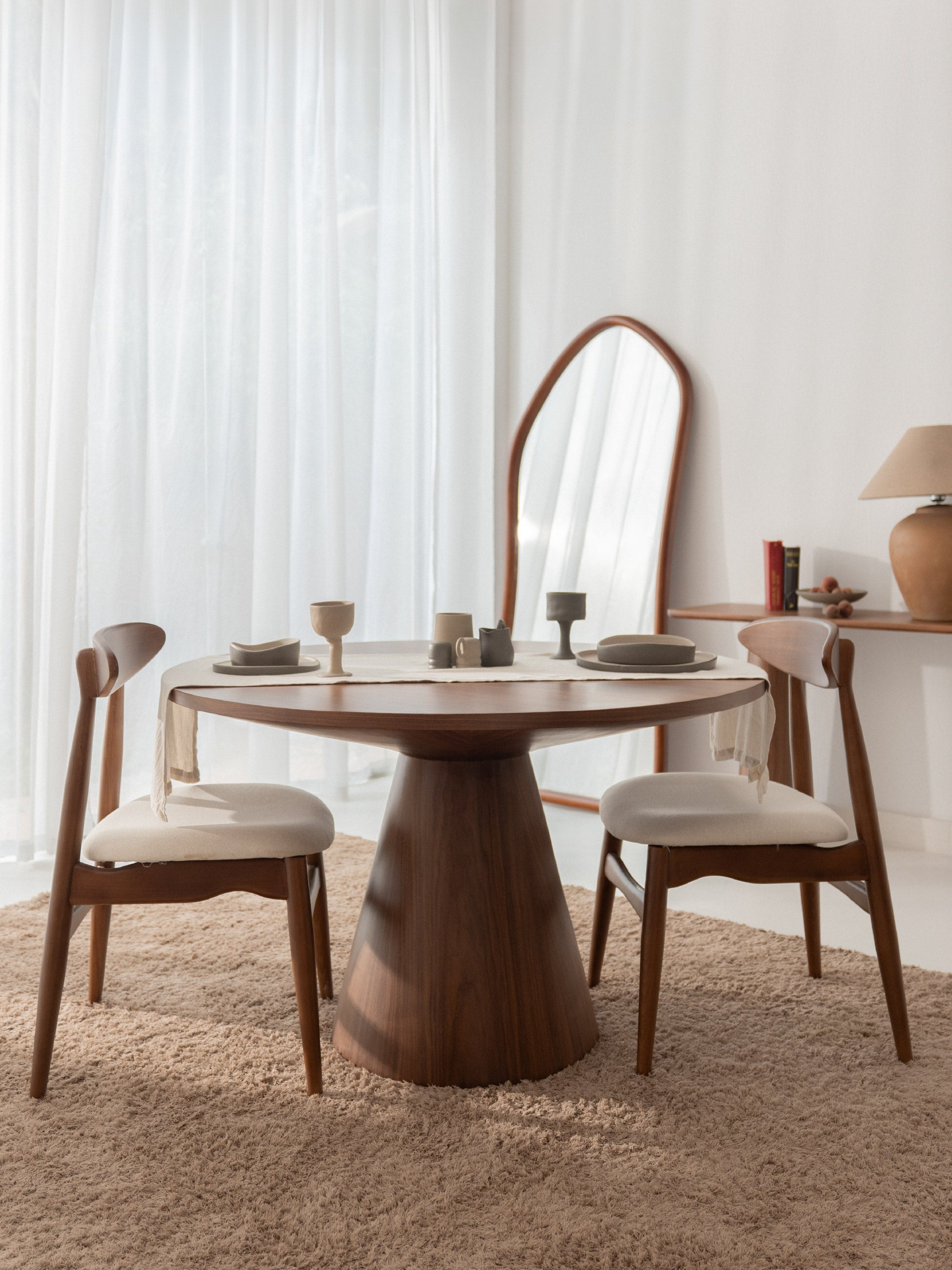 Arden Round Dining Table