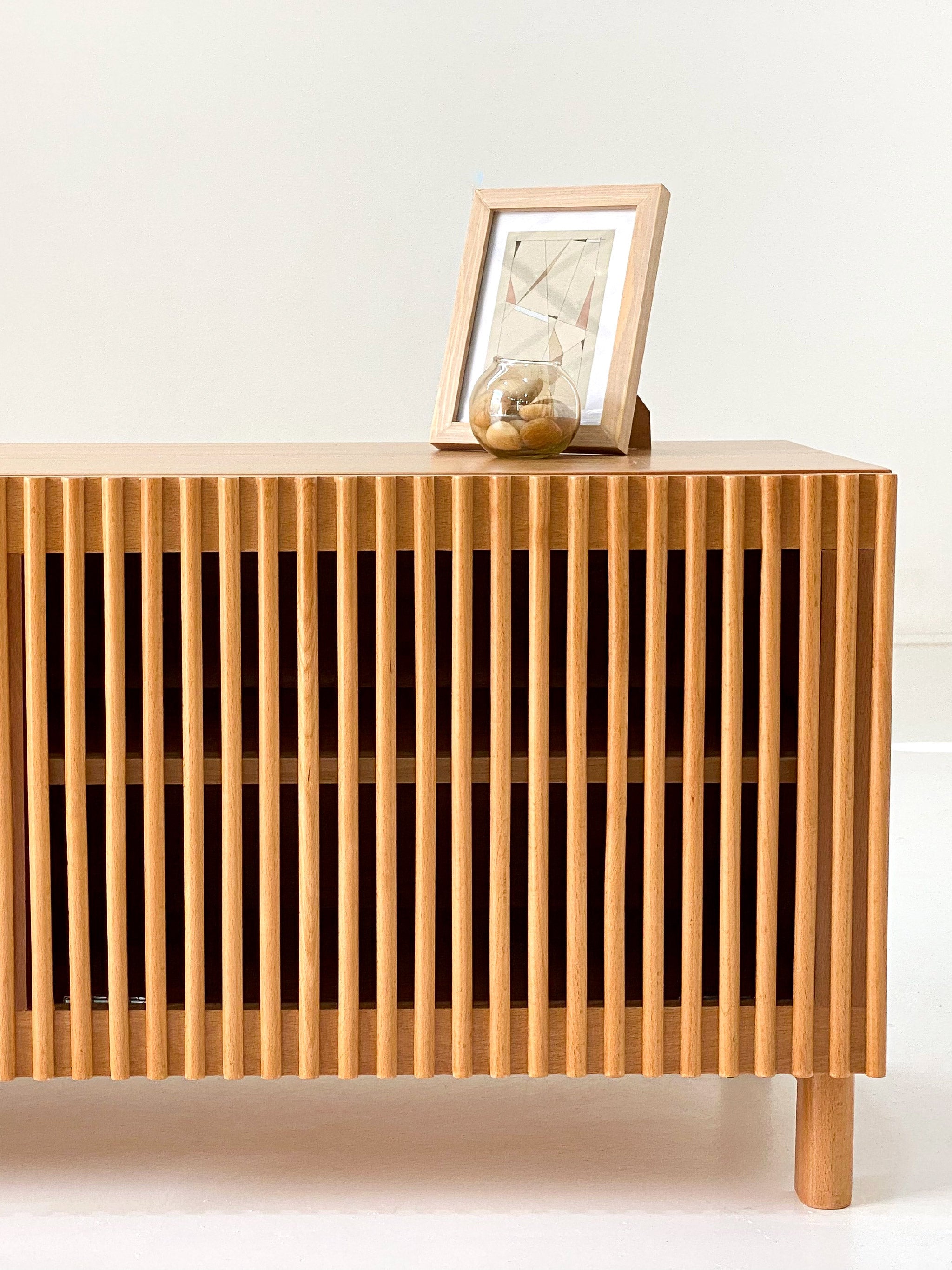 Beyla TV Unit