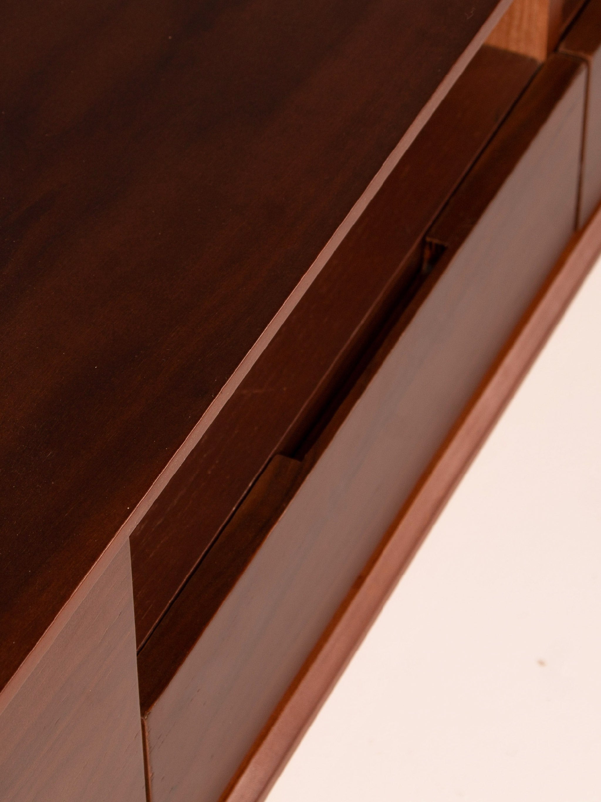 Linza TV Unit