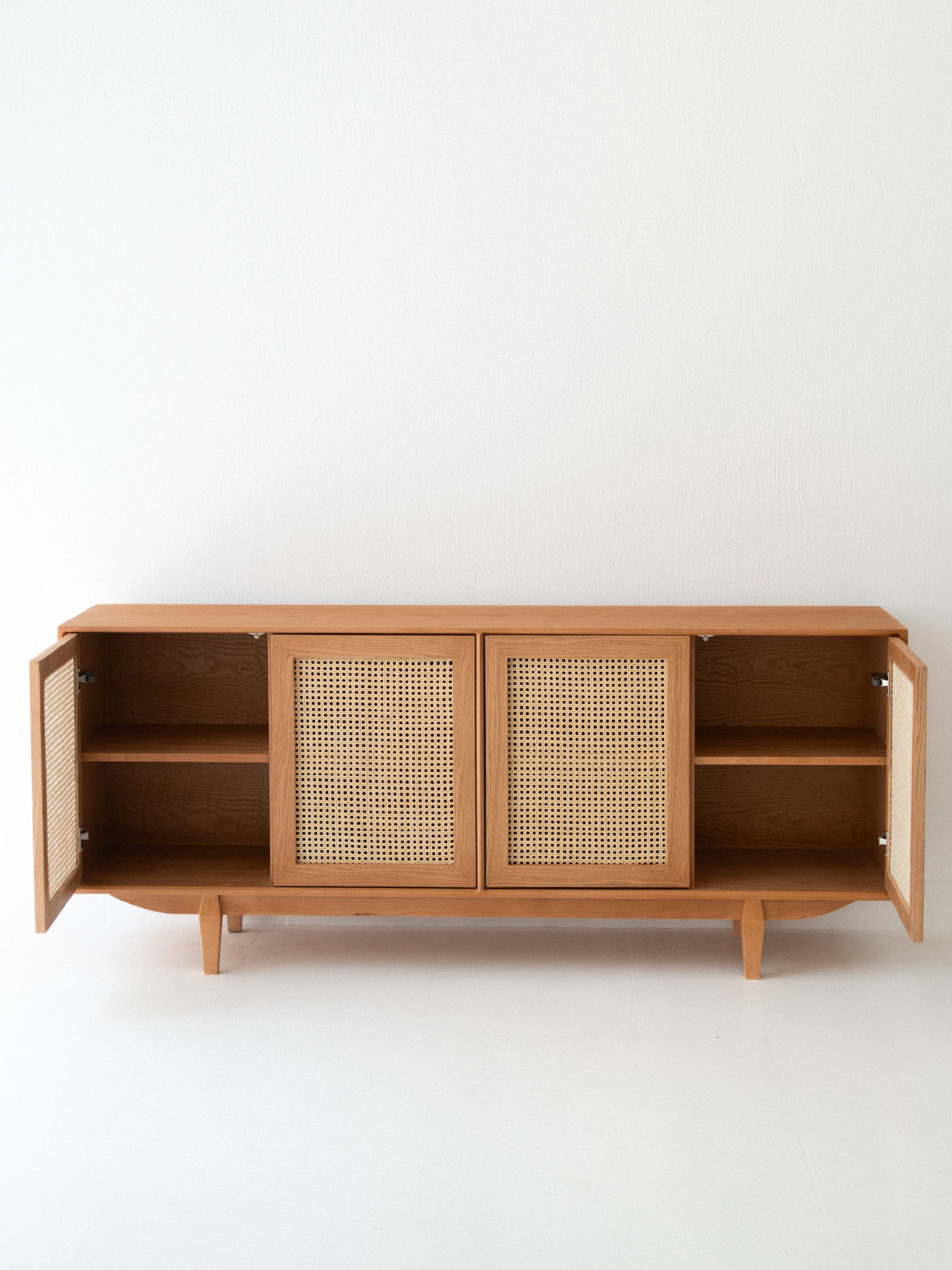 Verna Rattan Buffet