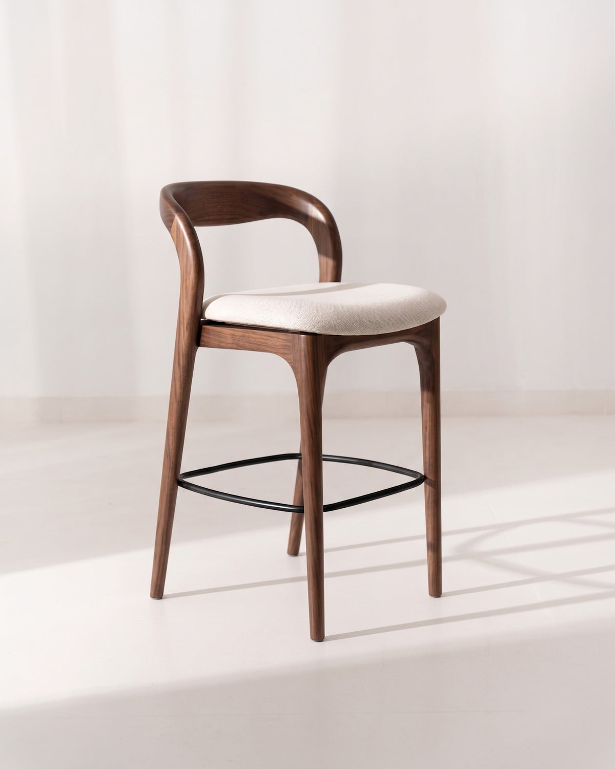 Arc Bar Stool