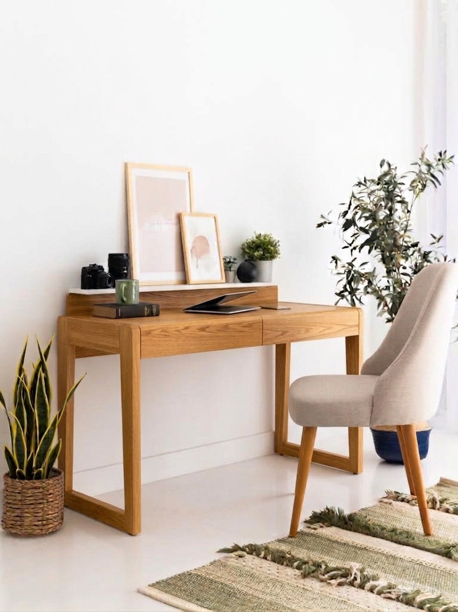 Daven Desk