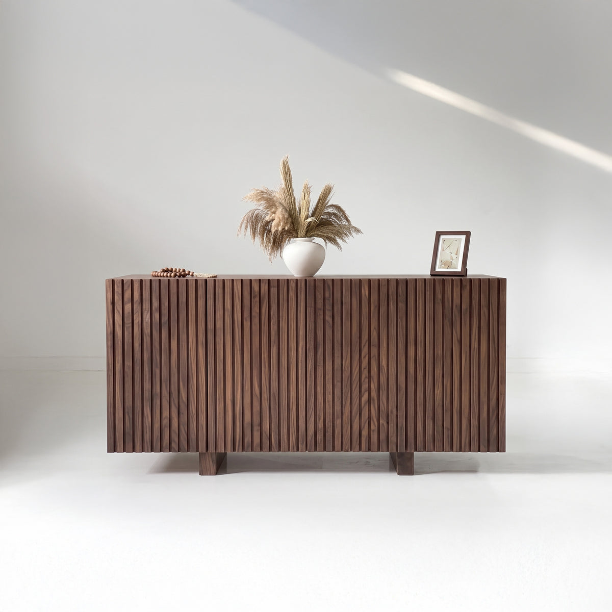 Slatted Buffet