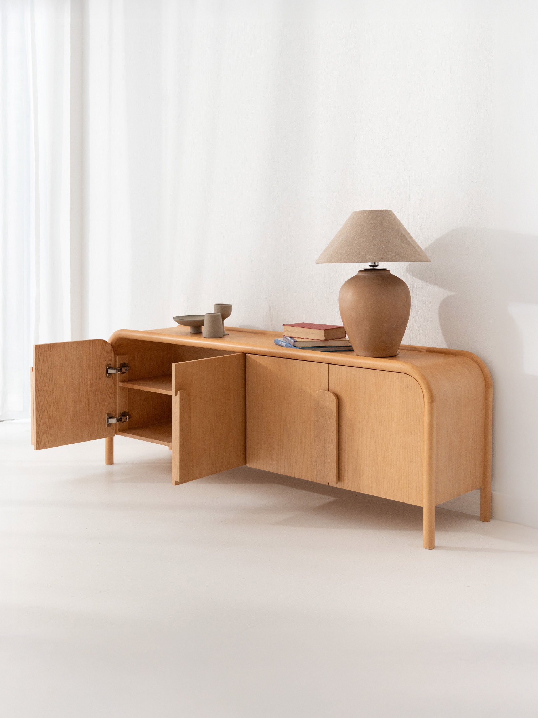 Muna TV Unit