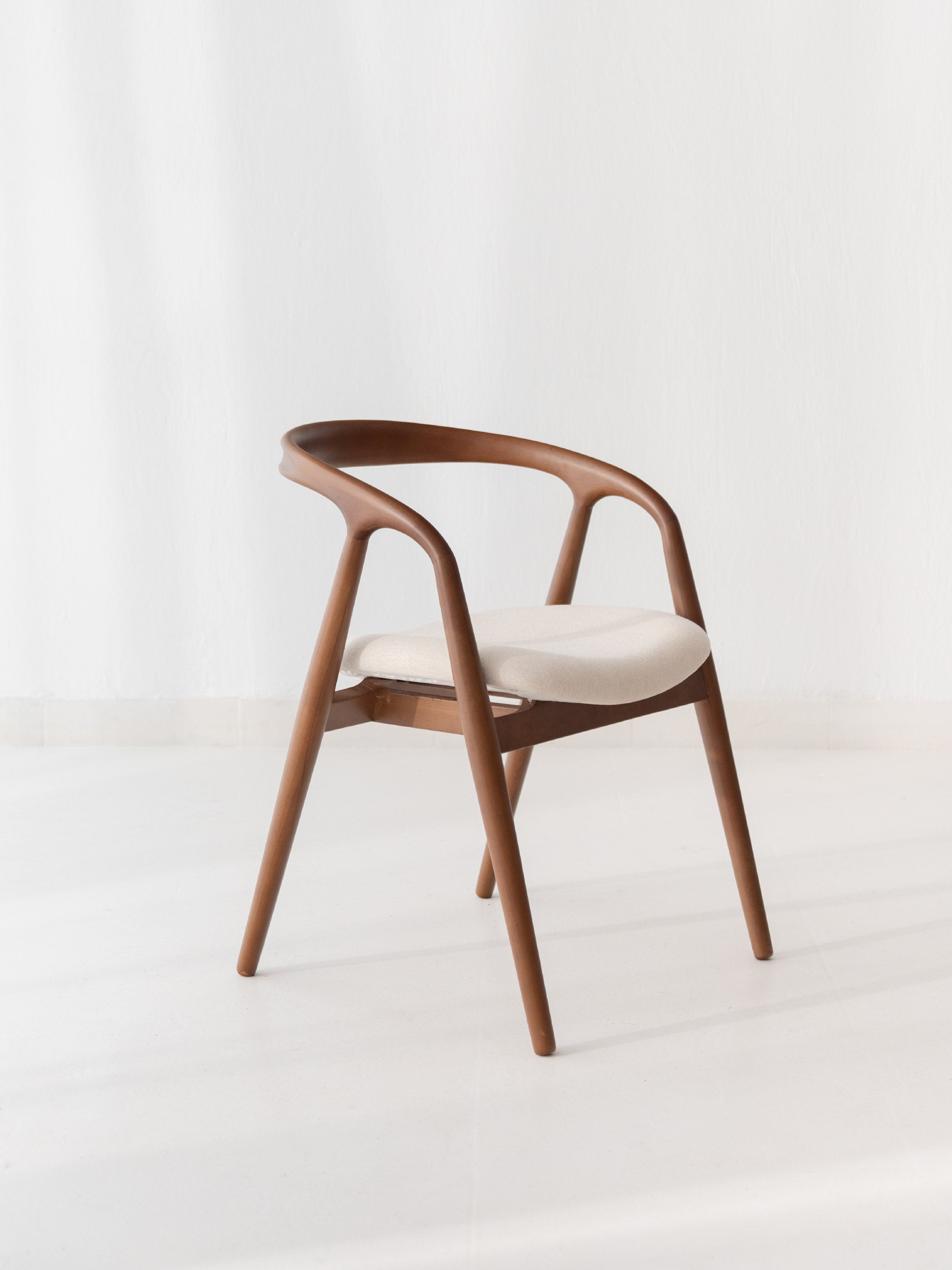 Flow Dining Chair