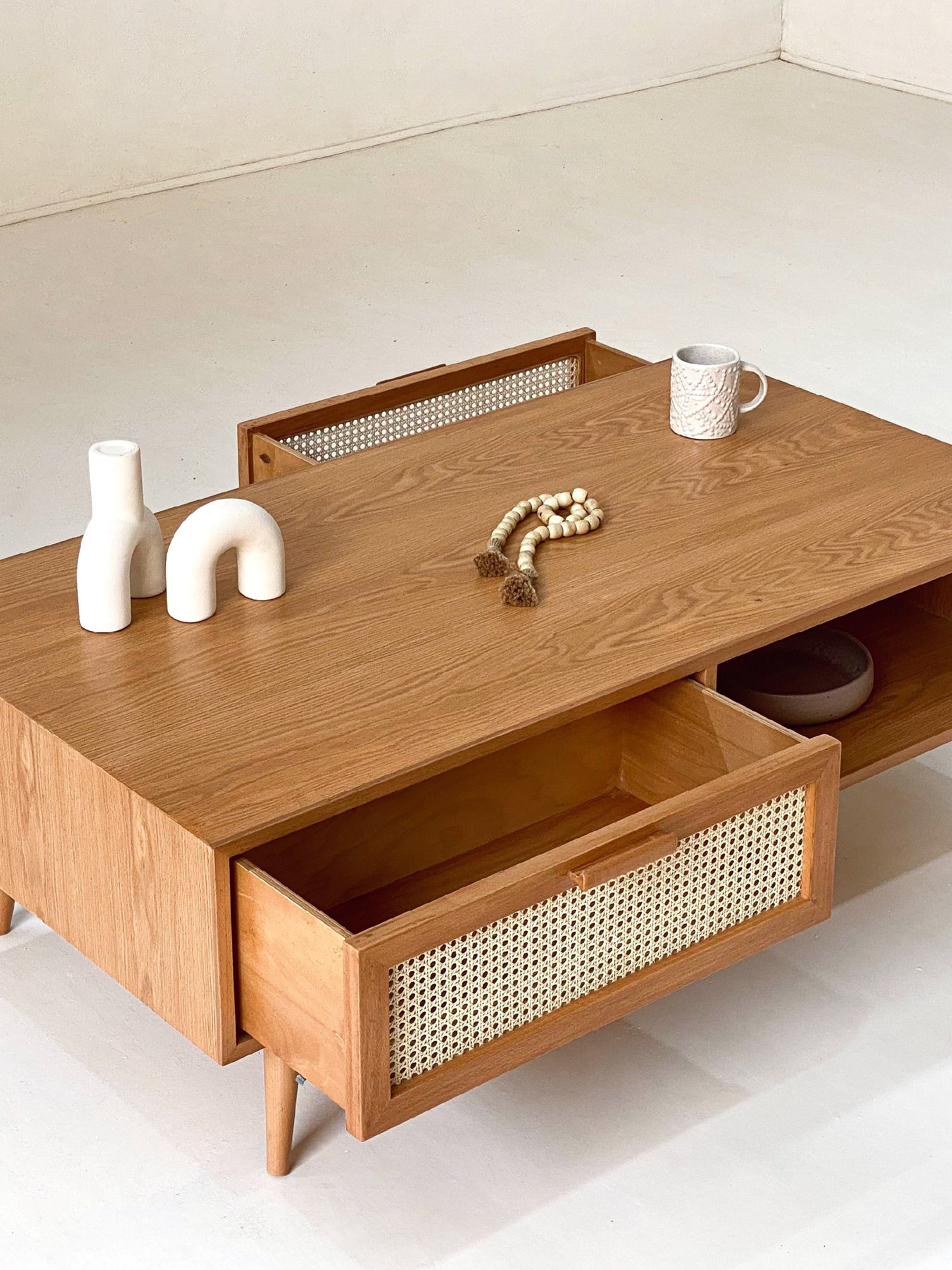 Disa Coffee Table