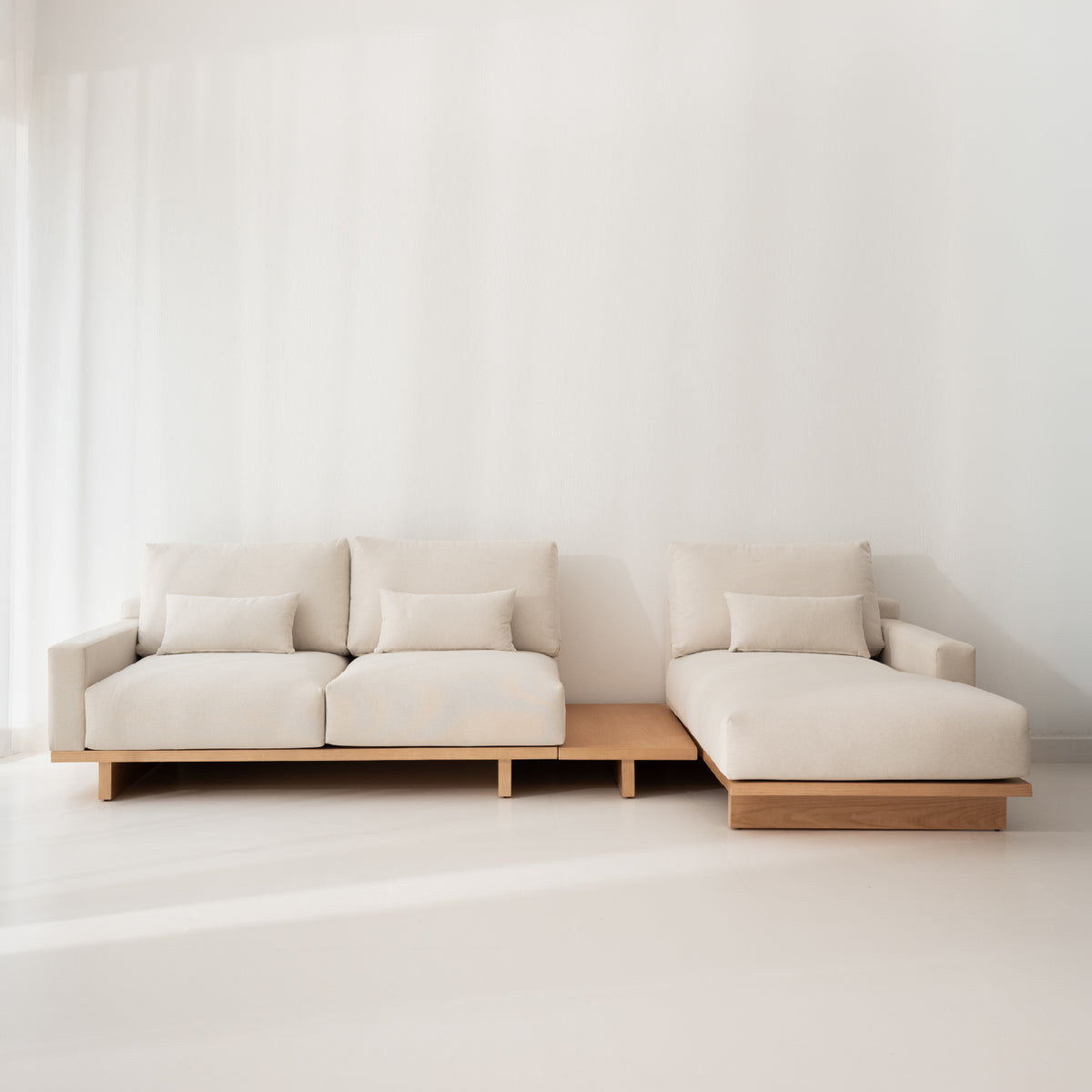 Laris Sectional Sofa