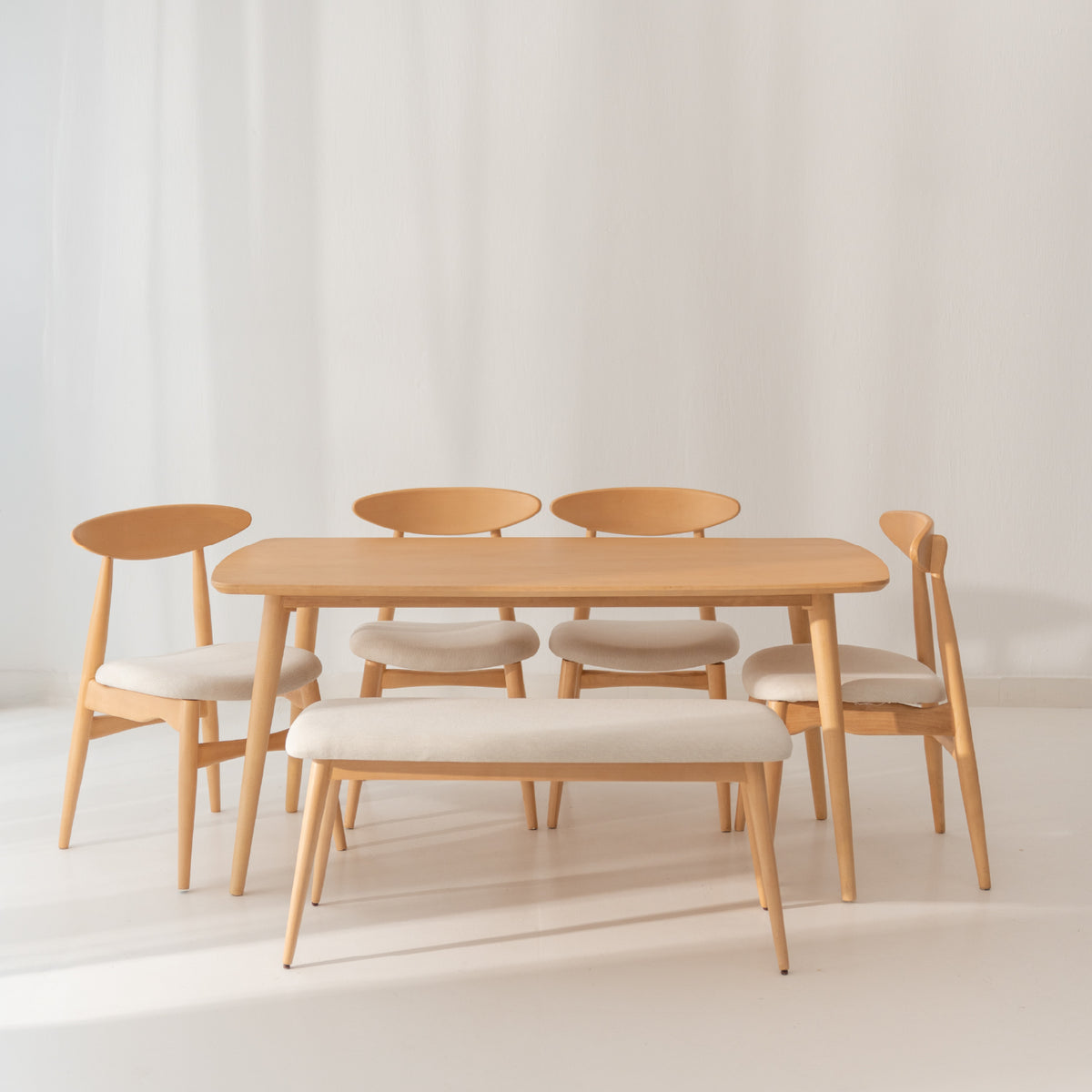 Skara Dining Table