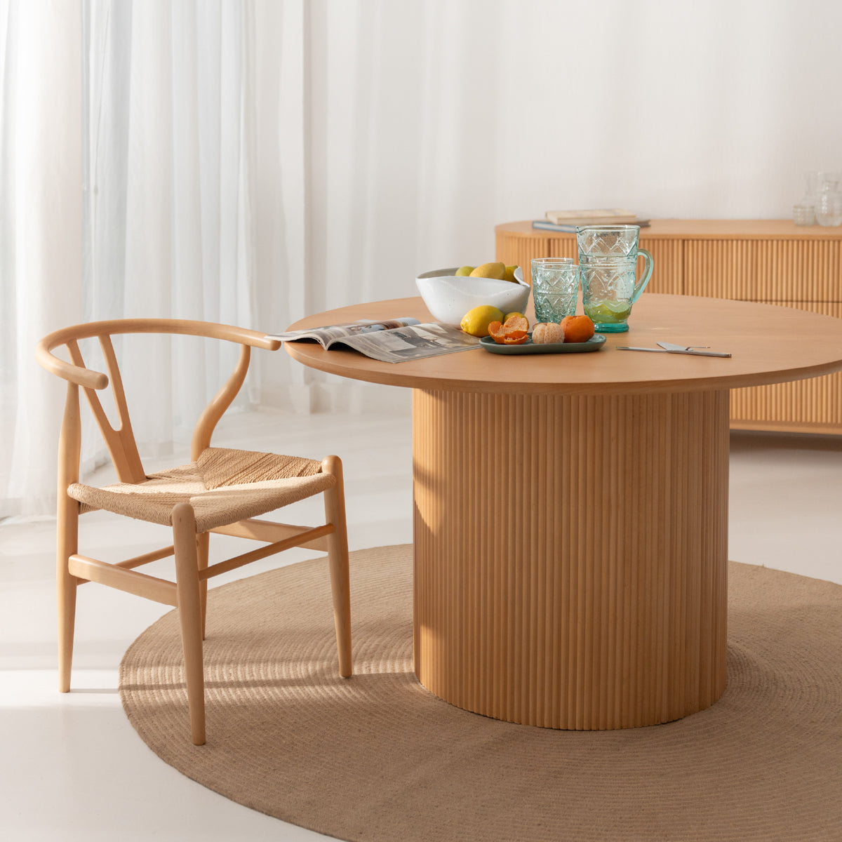 Caligo Round Dining Table