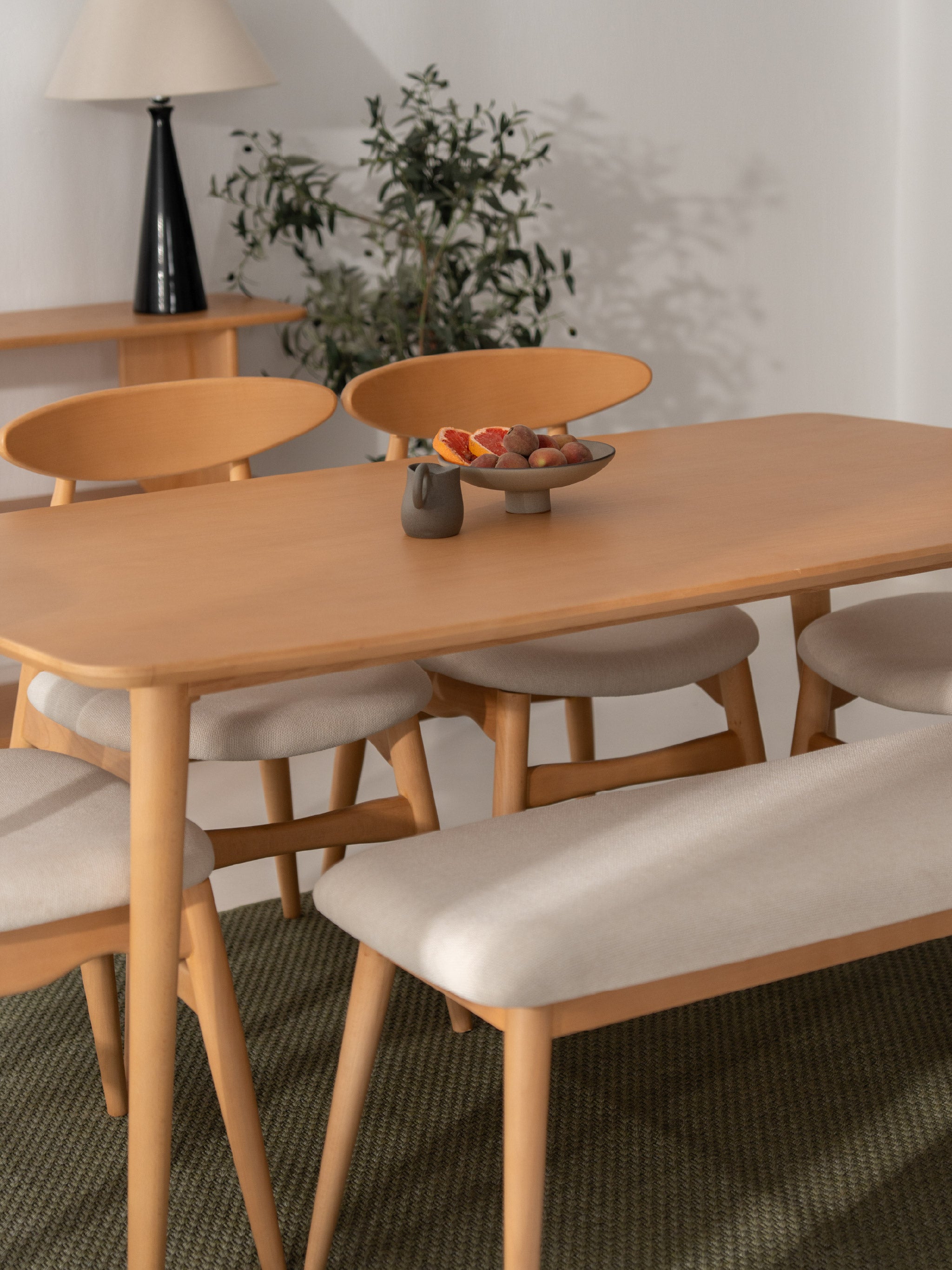 Skara Dining Table