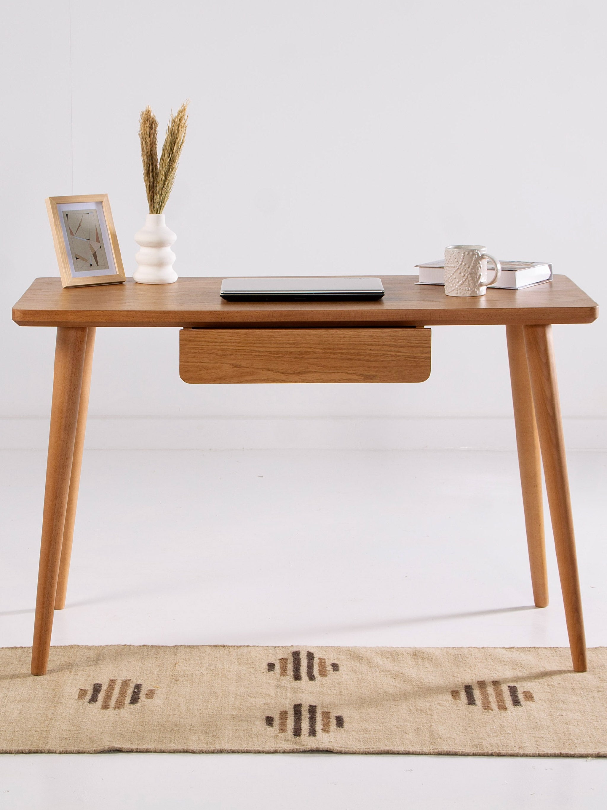Nova Desk