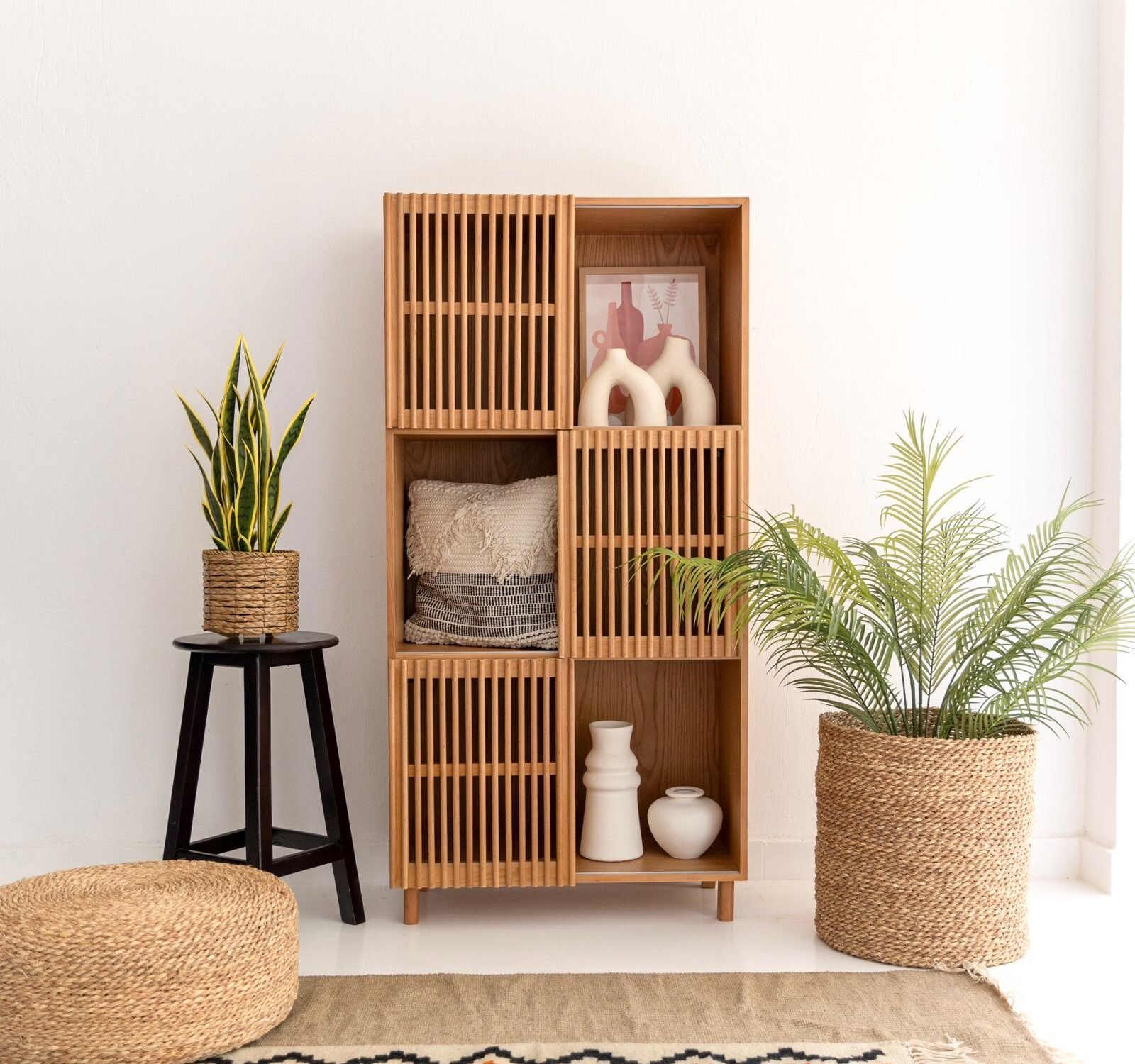 Beyla Shelf Unit