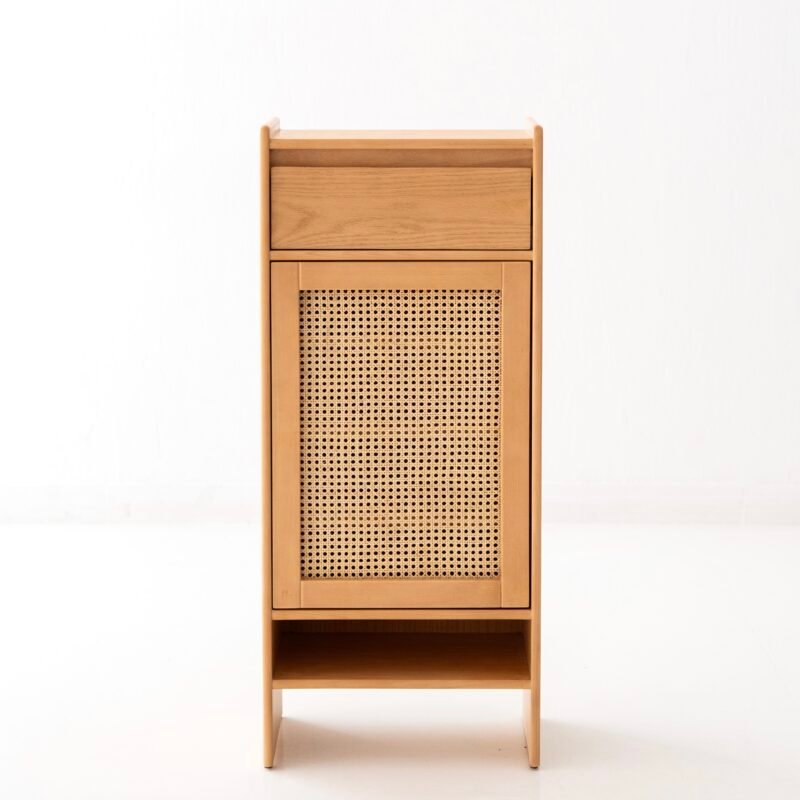 Simple Rattan Shoe Storage with Natural Oak Veneer – Stylish Beechwood Shoe Organizer with Soft-Close Mechanism and Spacious Storage