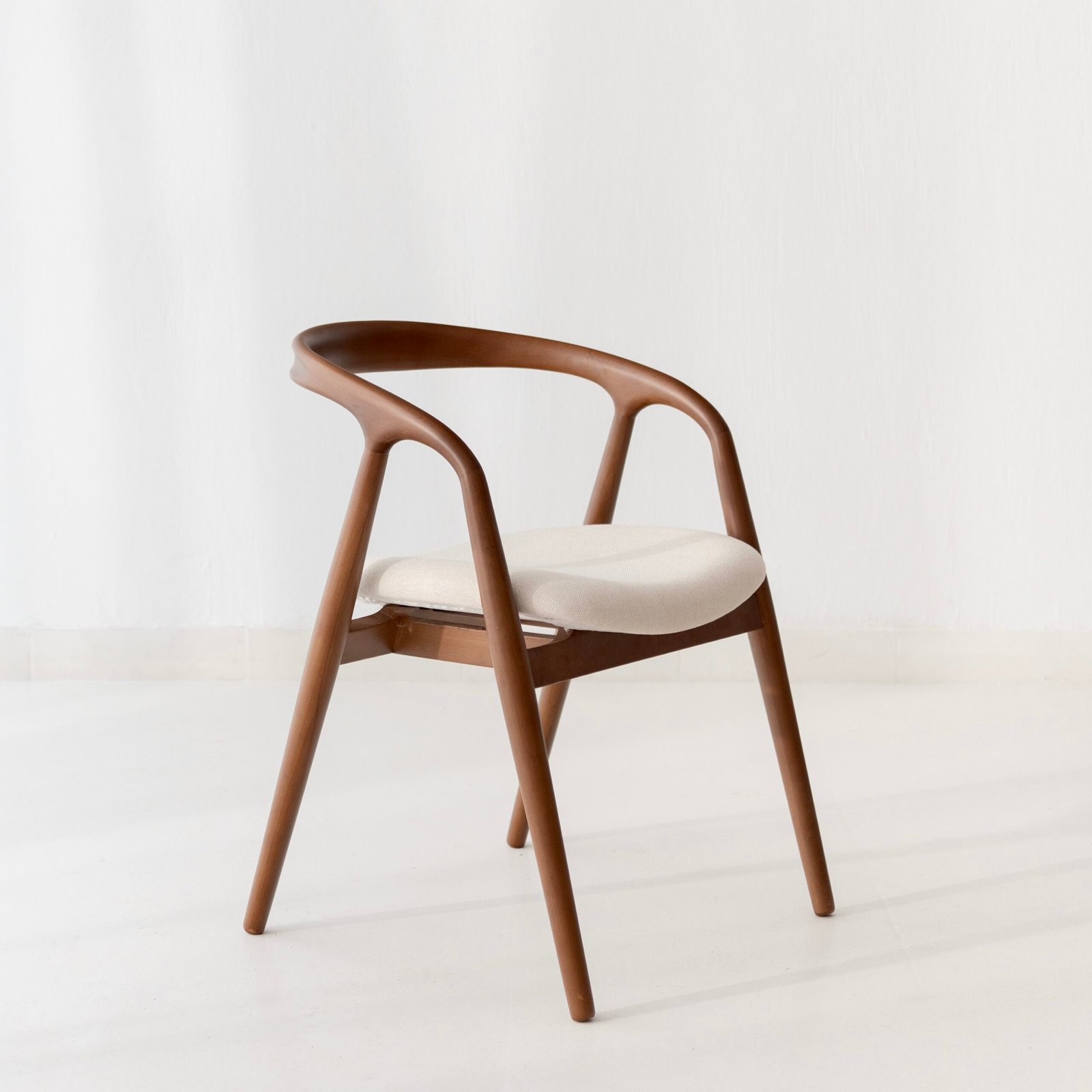 1 (5) Flow Dining chair - Image 1